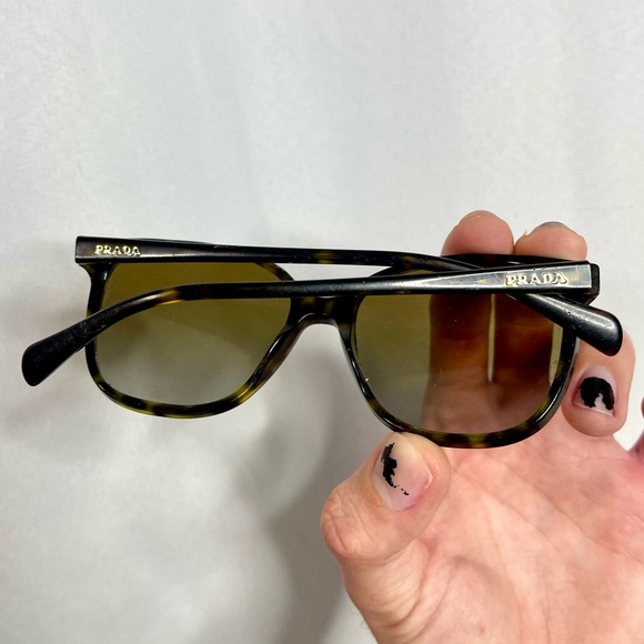 Prada | (SPR010) conceptual black/brown polarized green-tinted sunglasses & case - Picture 3 of 7